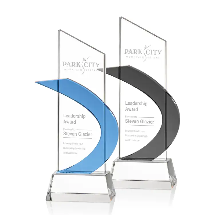 Lupita Overlapping-Panel Optical Crystal Award