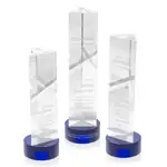 Trophée Oakham en cristal optique - Triangle sur socle Stanrich - Gravure