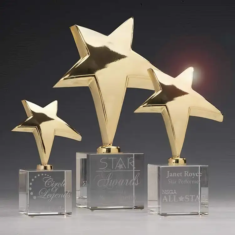 Trophée Rising Star sur socle en cristal optique