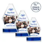 Trophée Sloane en cristal optique sur socle saphir Multicolore