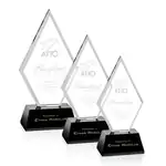 Trophée Strabane en cristal optique sur socle noir
