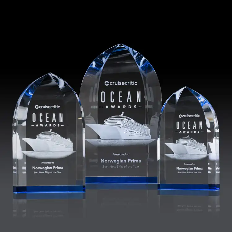 Strobel Optical Crystal Award - 3D Engraving