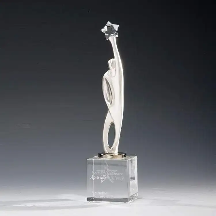 Trophée Triumph sur socle en cristal optique #2