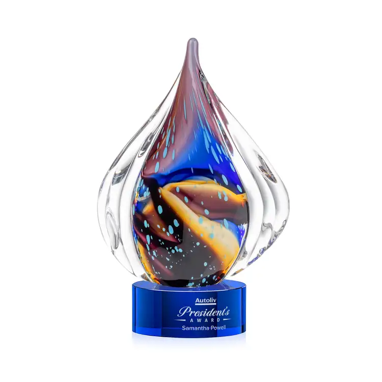 Trophée Valentina en verre d’art - Goutte sur socle Marvel noir ou bleu - Gravure #2