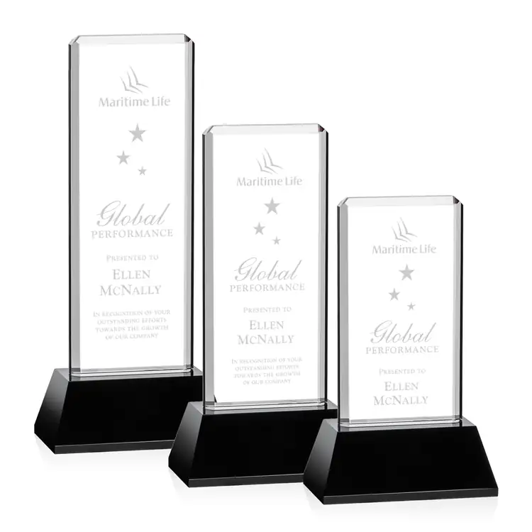 Trophée Vestige sur socle noir en cristal optique