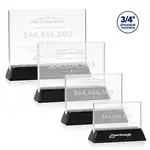 Trophée Walkerton en cristal Starfire sur socle fini noir piano - Horizontal - Gravure