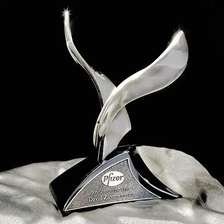 Trophée aigle Intrepid #4