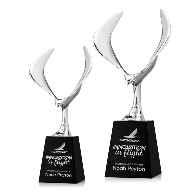 Trophée aigle Maverick en métal et cristal sur socle Celestina - Gravure