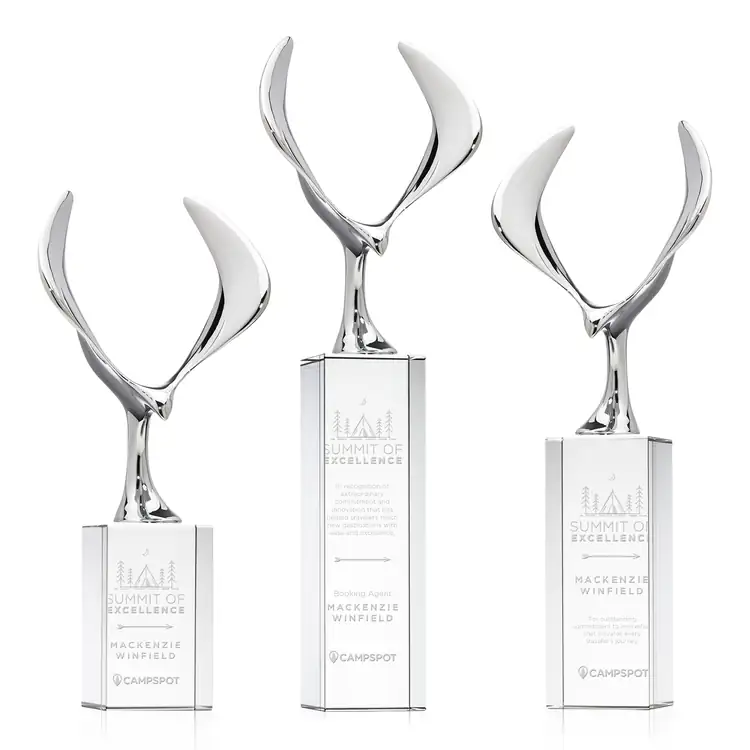Trophée aigle Maverick en métal et cristal sur socle Dakota - Gravure