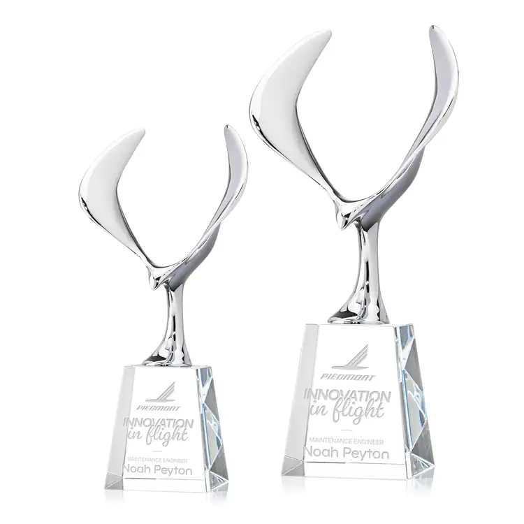 Maverick Eagle Award on Celestina Base - Clear - Deep Etch
