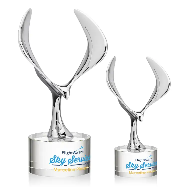 Trophée aigle Maverick sur socle Marvel - Multicolore
