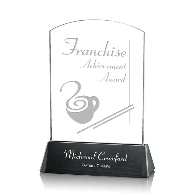 Trophée arqué Sierra en cristal Starfire sur socle noir #3