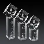 Trophée cube Burrill en cristal optique sur socle Dakota - Gravure 3D