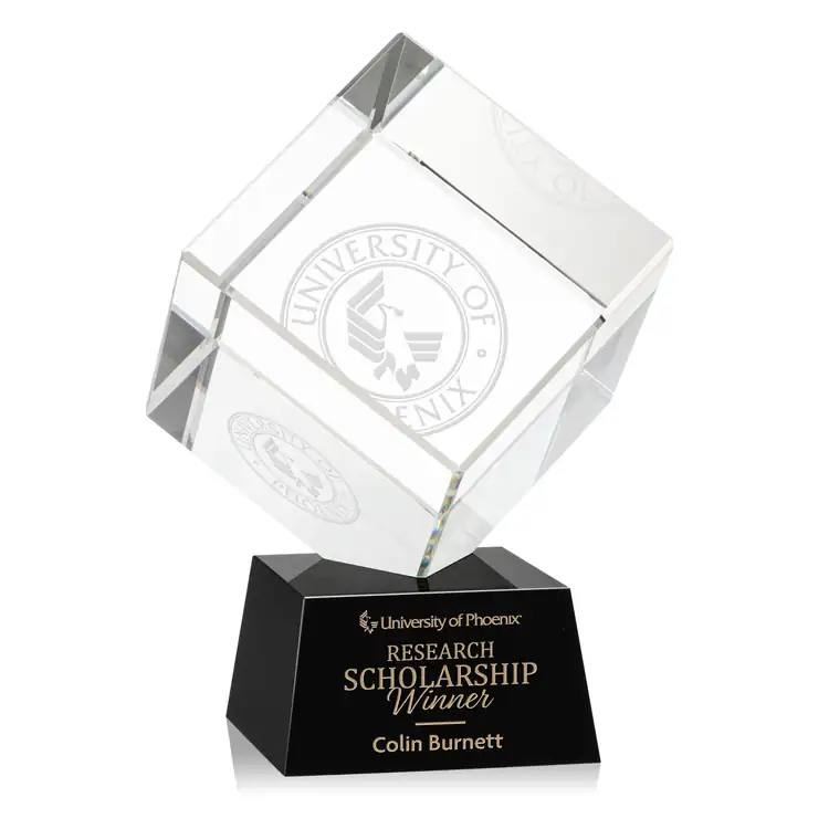 Trophée cube Burrill en cristal optique sur socle Robson - Gravure #8