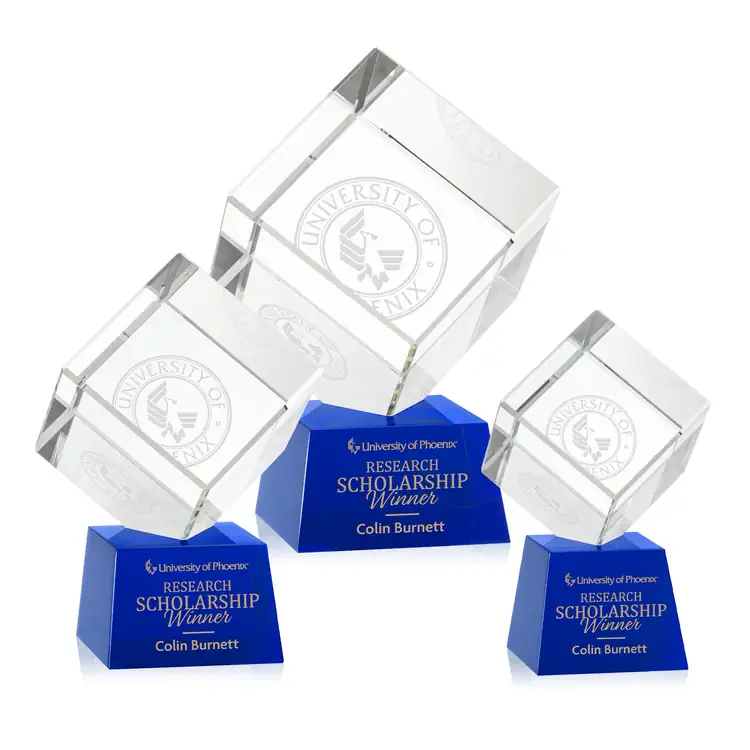 Trophée cube Burrill en cristal optique sur socle Robson - Gravure #9