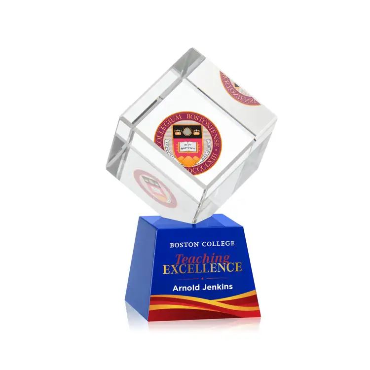 Trophée cube Burrill en cristal optique sur socle Robson - Multicolore #10