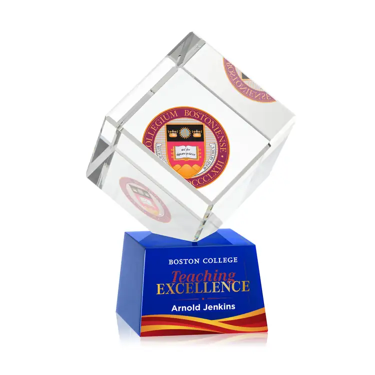 Trophée cube Burrill en cristal optique sur socle Robson - Multicolore #11