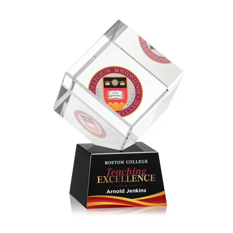 Trophée cube Burrill en cristal optique sur socle Robson - Multicolore #7