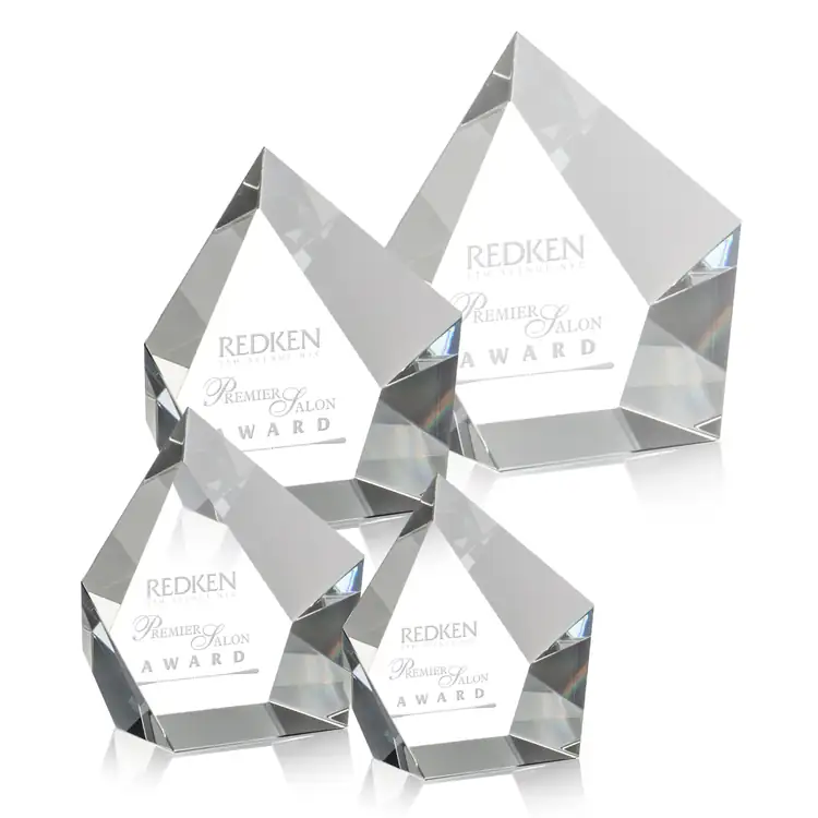Trophée pentagonal Valecrest en cristal optique