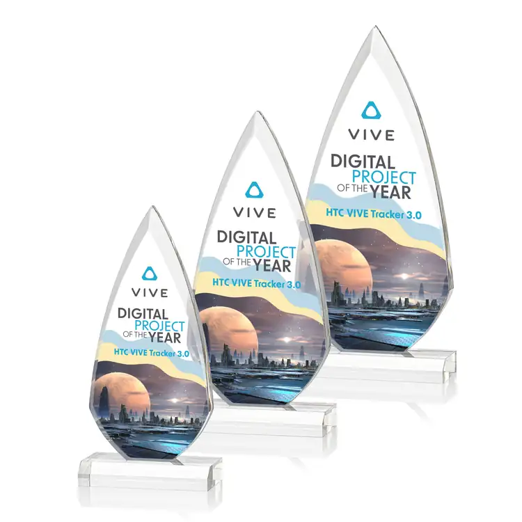 Vanderbilt Arrowhead Acrylic Award - Multicolor