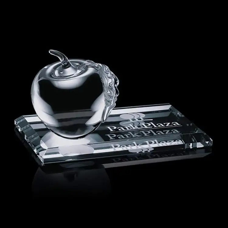 Trophée pomme en verre sur socle en cristal Starfire - Gravure