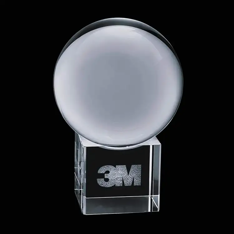 Trophée sphère sur cube en cristal optique - Gravure 3D