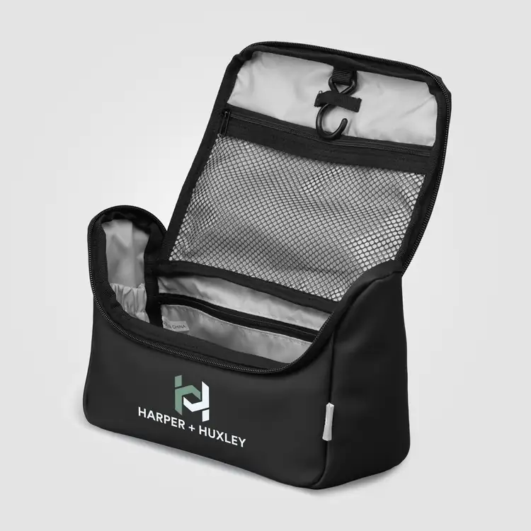 Malmö Recycled Polyurethane Hanging Toiletry Bag 4 L #4
