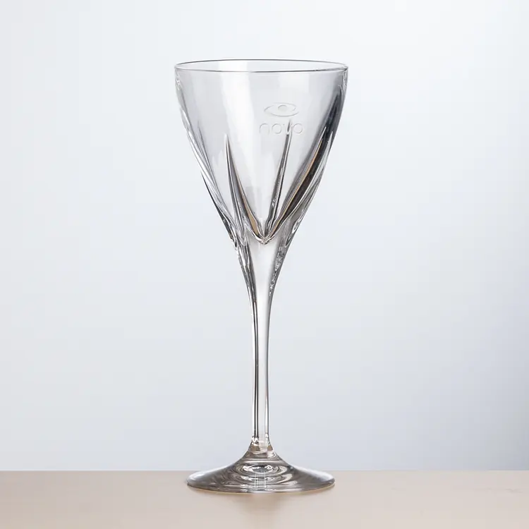Chesswood Wine Glass 8.5 oz - Deep Etch