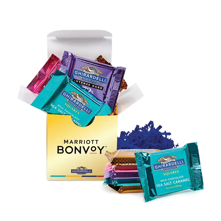 Boîte cube de six carrés de chocolat Ghirardelli