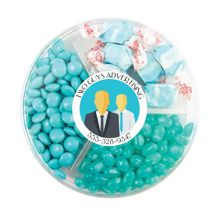 Plateau transparent à partager de bonbons par couleur